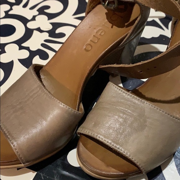 Real leather heels - Picture 2 of 3